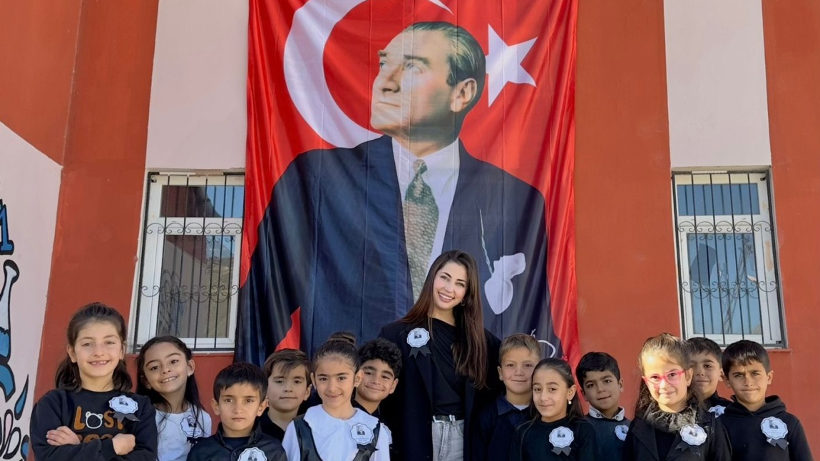 OKULUMUZDA ATATÜRK’Ü ANMA TÖRENİ DÜZENLENDİ